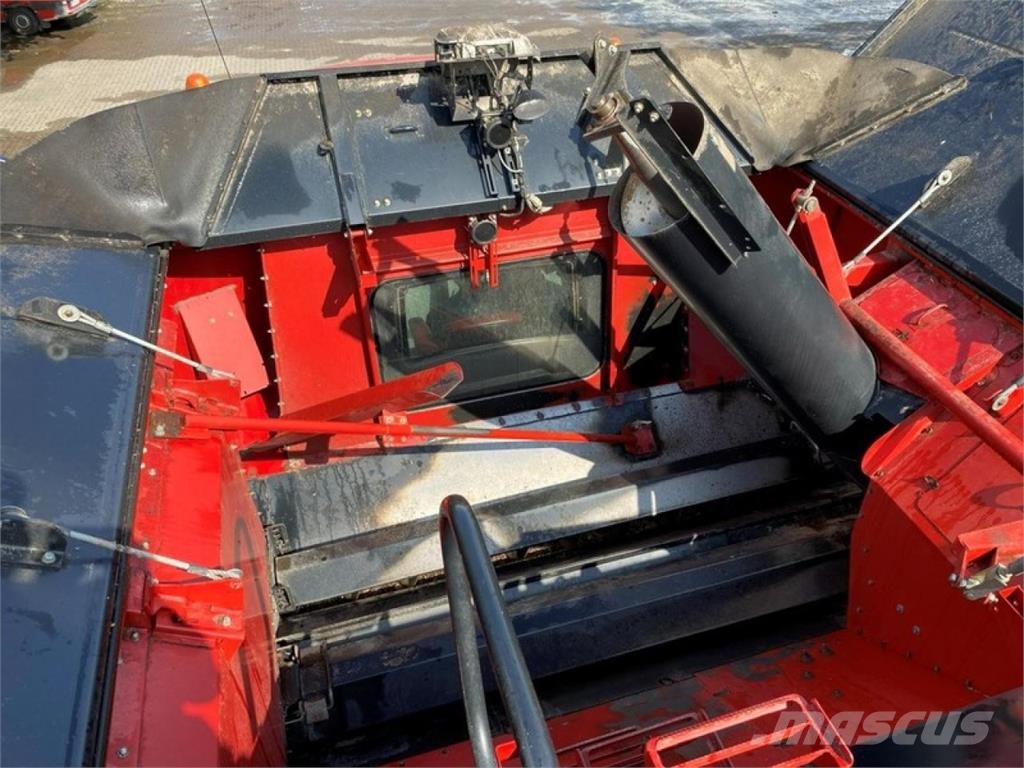 Case IH AF 7230 SCHNEIDWERK & PFLÜCKER حصادات