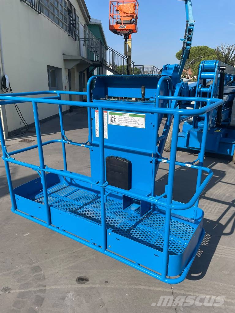 Genie Z 45/25 J BI Karos emelők