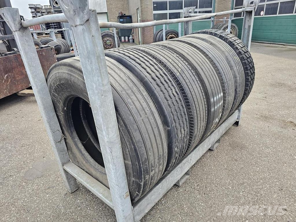 Michelin 11 X 22.5 Llantas