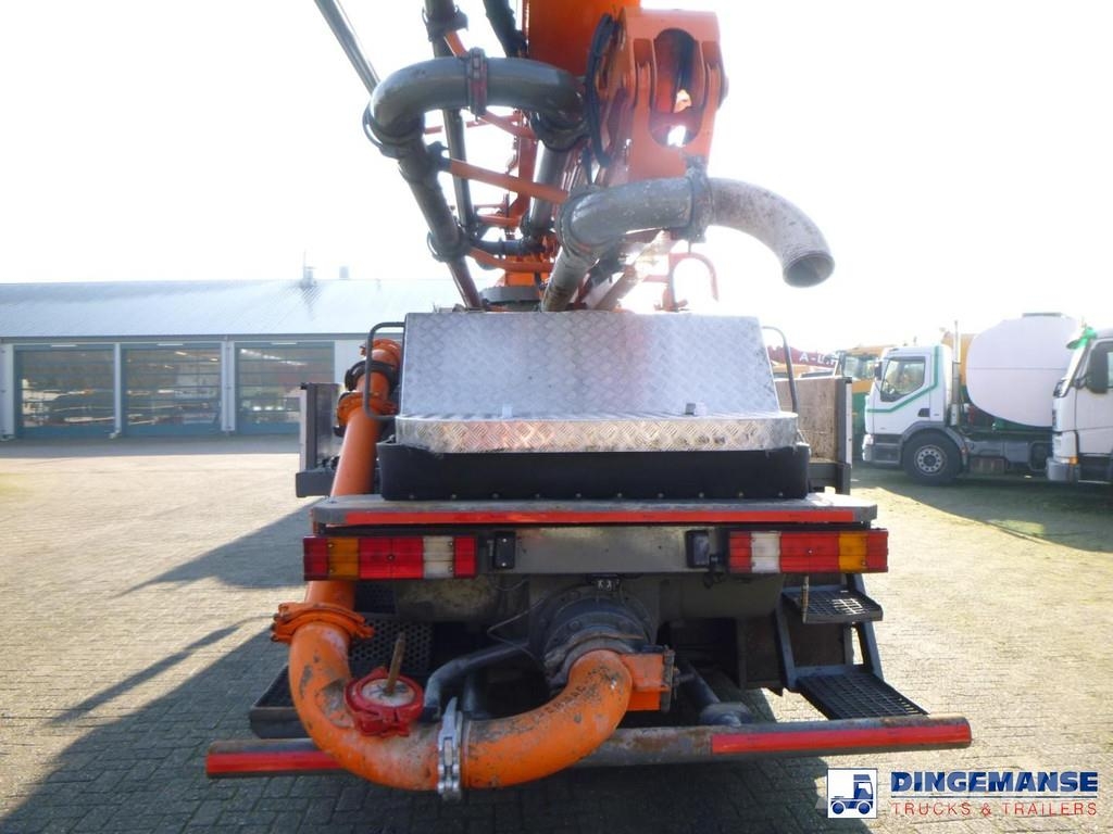 Mercedes-Benz Axor 2633 6x4 RHD Sermac SCL 130 concrete pump 32 Бетононасосы