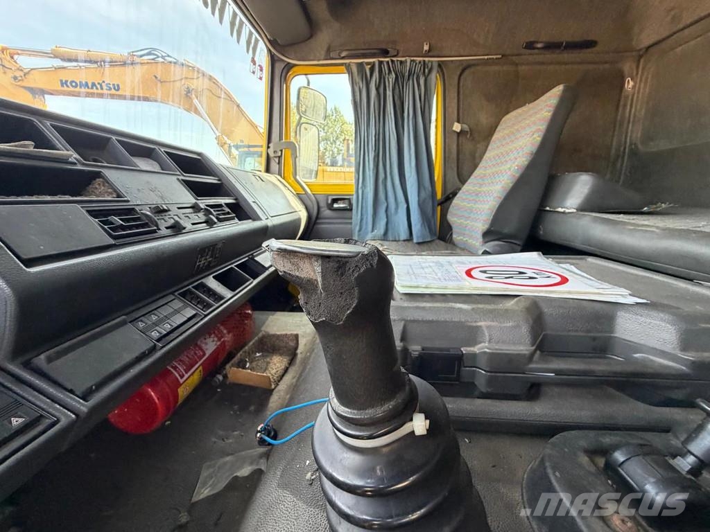 Renault G330 G330 - Tractor - Manual Gearbox - Full Steel Sattelzugmaschinen
