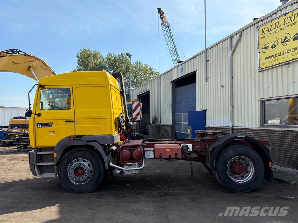 Renault G330 G330 - Tractor - Manual Gearbox - Full Steel Sattelzugmaschinen
