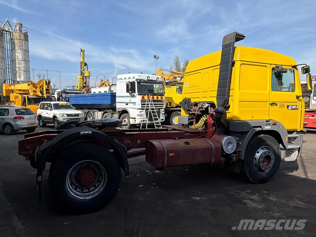 Renault G330 G330 - Tractor - Manual Gearbox - Full Steel Sattelzugmaschinen
