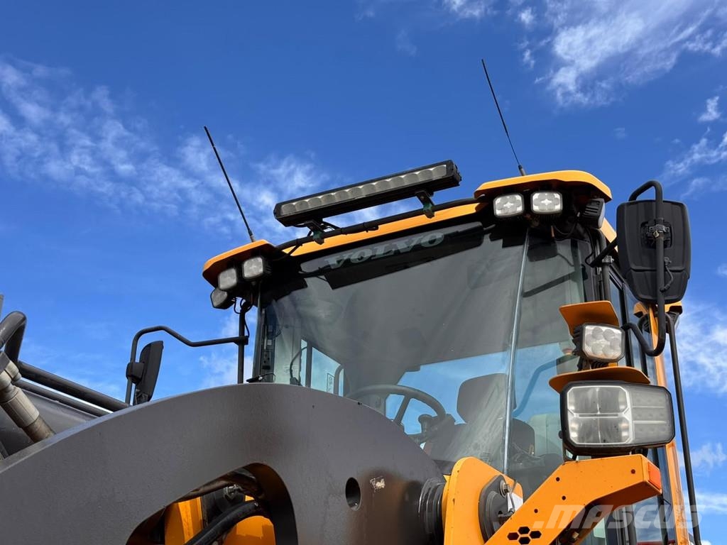 Volvo L260H Wielladers