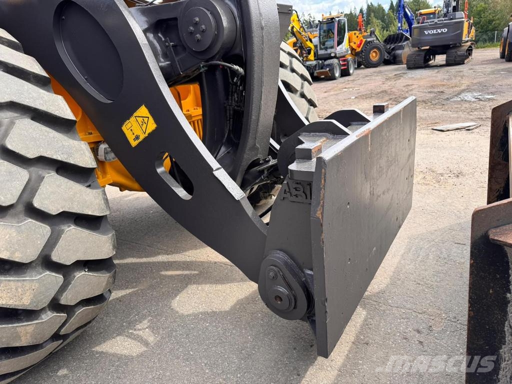 Volvo L260H Wielladers