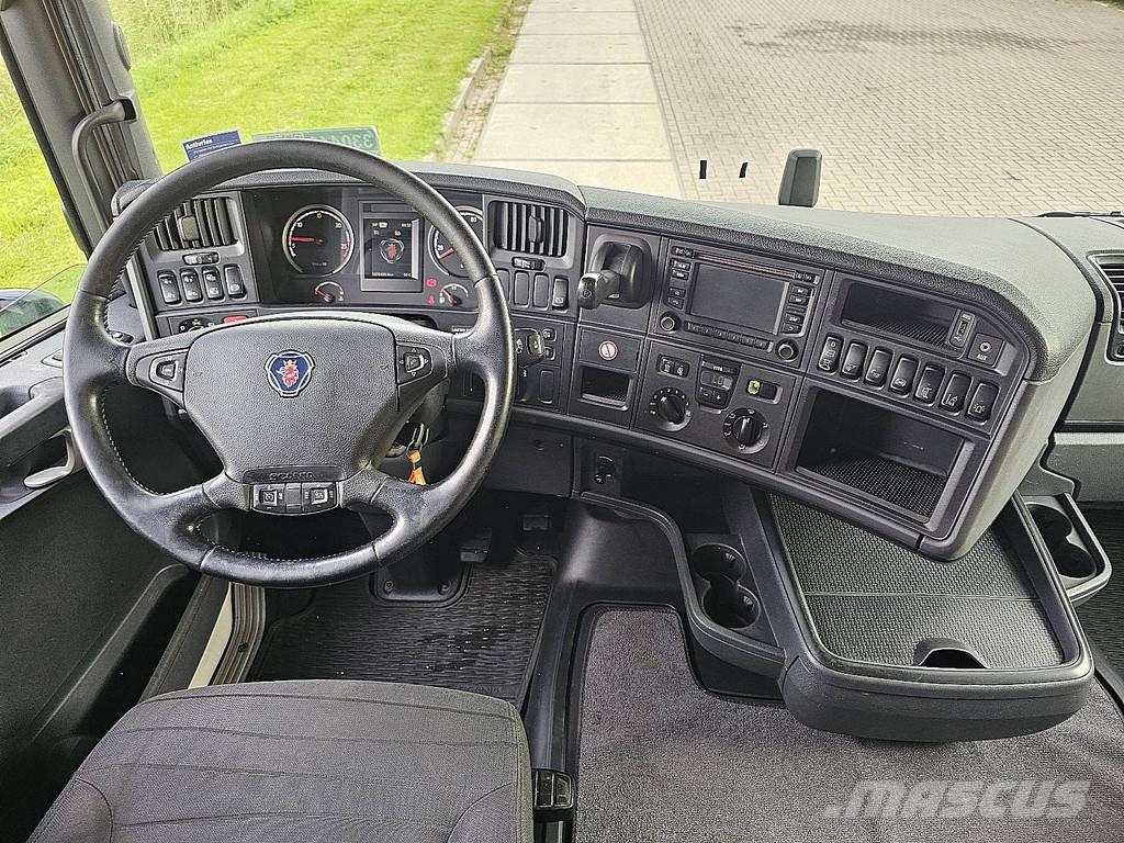 Scania R450 Тягачі