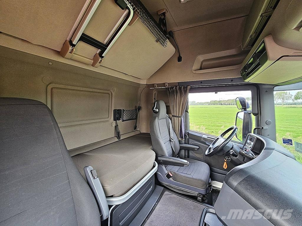Scania R450 Тягачі