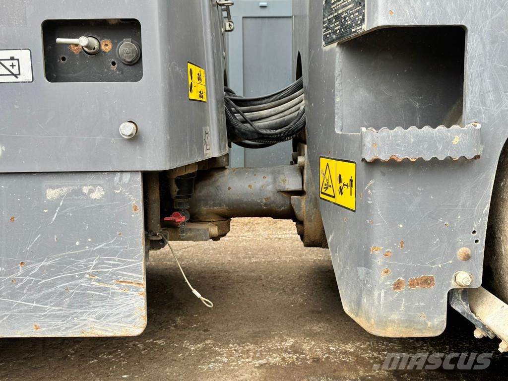 Dynapac CC1200 Котки тротуарні