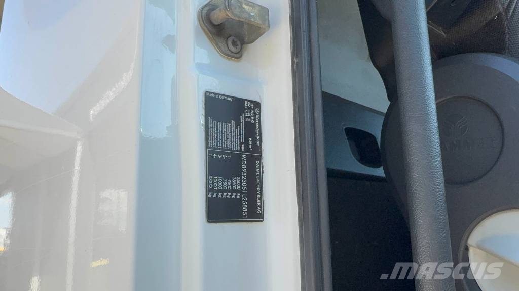Mercedes-Benz ACTROS 3241 8x4 3 sided tipper - EPS - retarder Camiones bañeras basculantes o volquetes