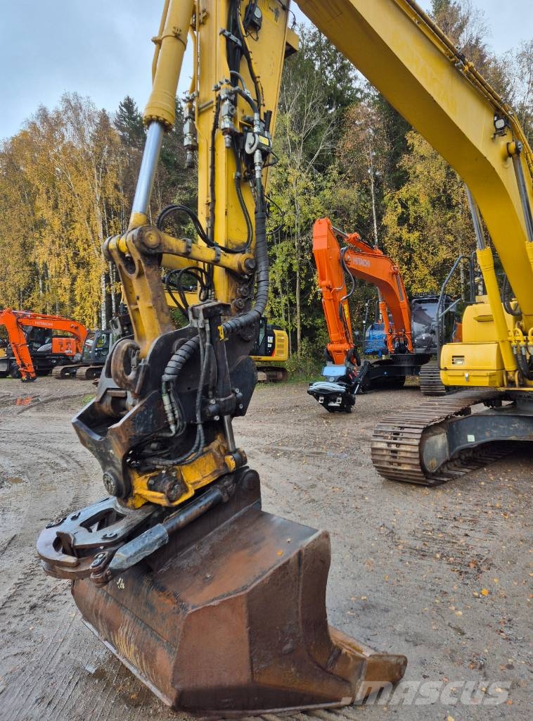 Komatsu HB 215 LC-2 Escavatori cingolati