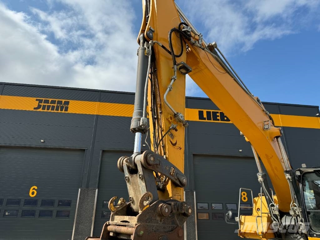 Liebherr R946 LC Kāpurķēžu ekskavatori