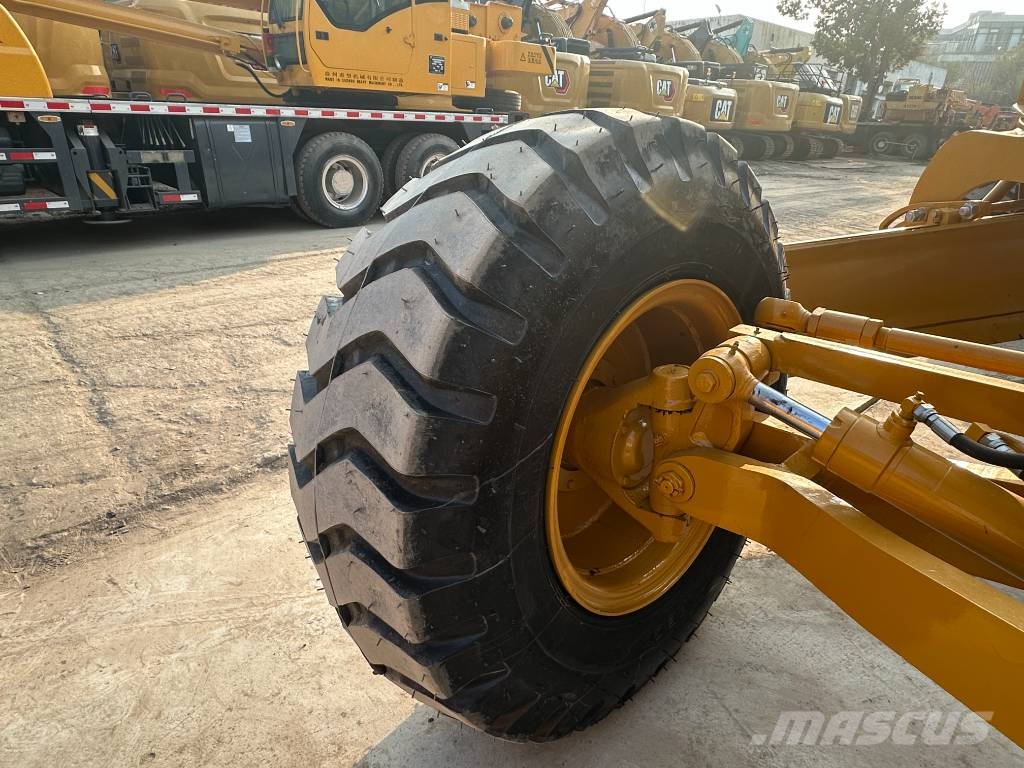 CAT 140 H the largest‑scale supplier 平地机/推土机