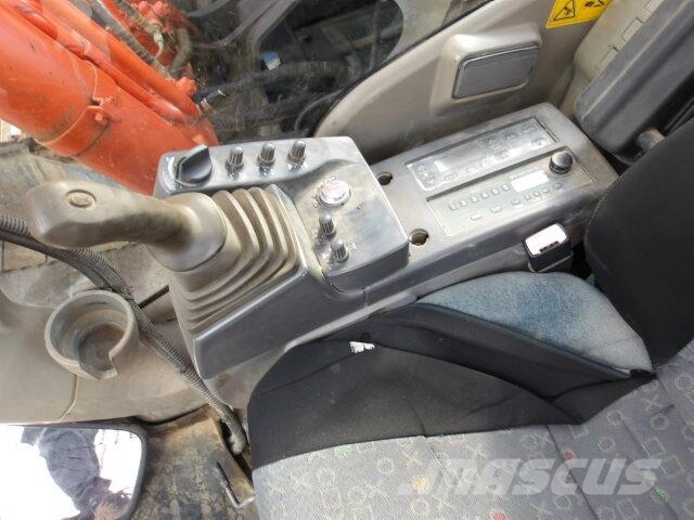 Hitachi ZX225 Bagri goseničarji