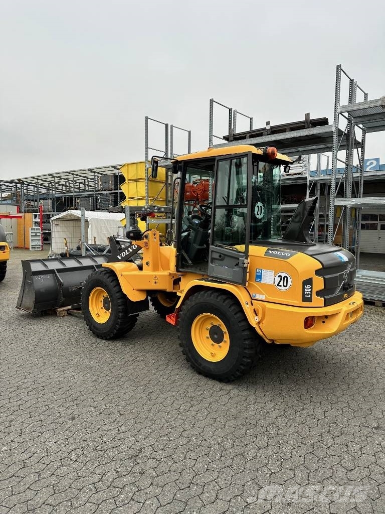 Volvo Radlader L30G 轮式装载机