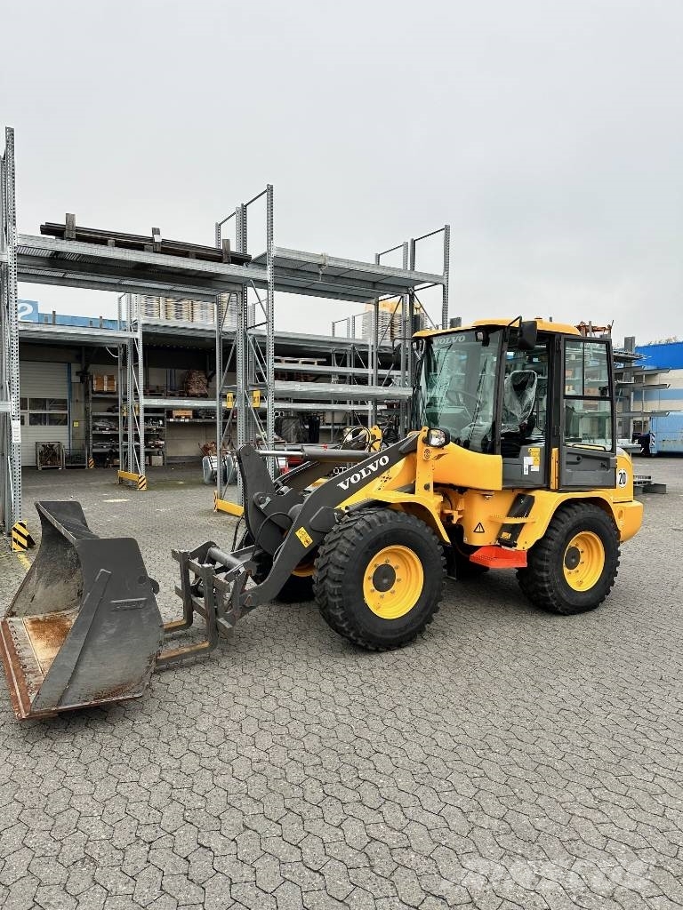 Volvo Radlader L30G 轮式装载机