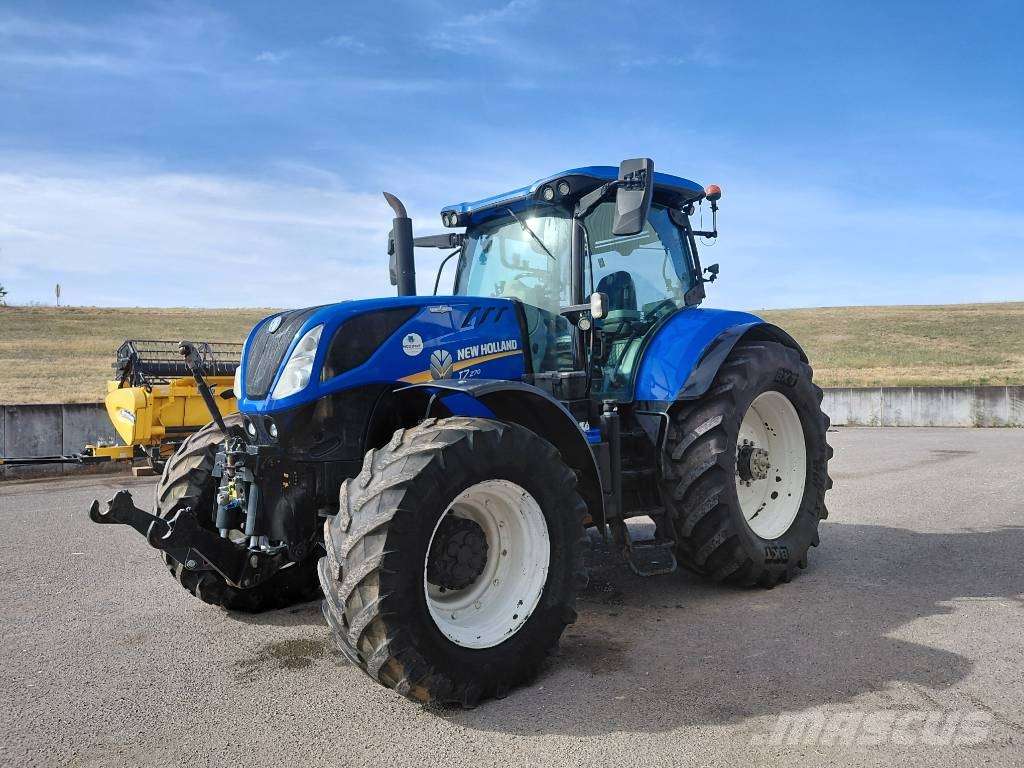 New Holland T 7.270 AC Traktori