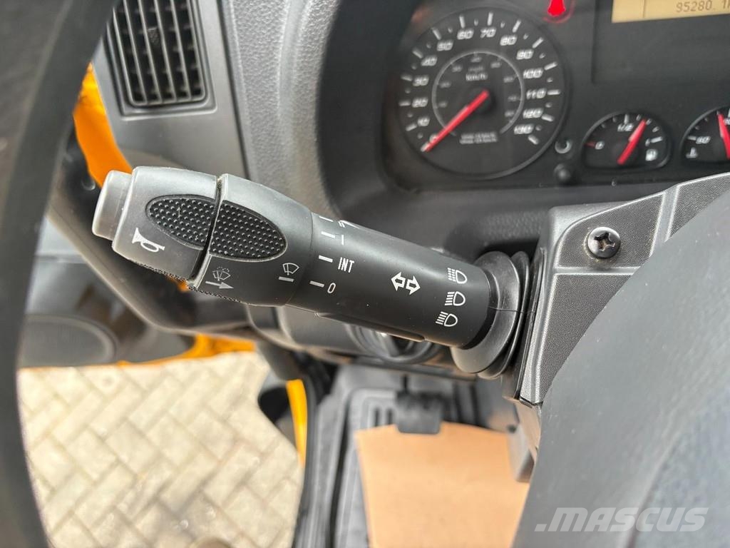 Iveco Eurocargo 120E25 + SIDE DOORS + MANUAL + 12t + 136 Kastenaufbau