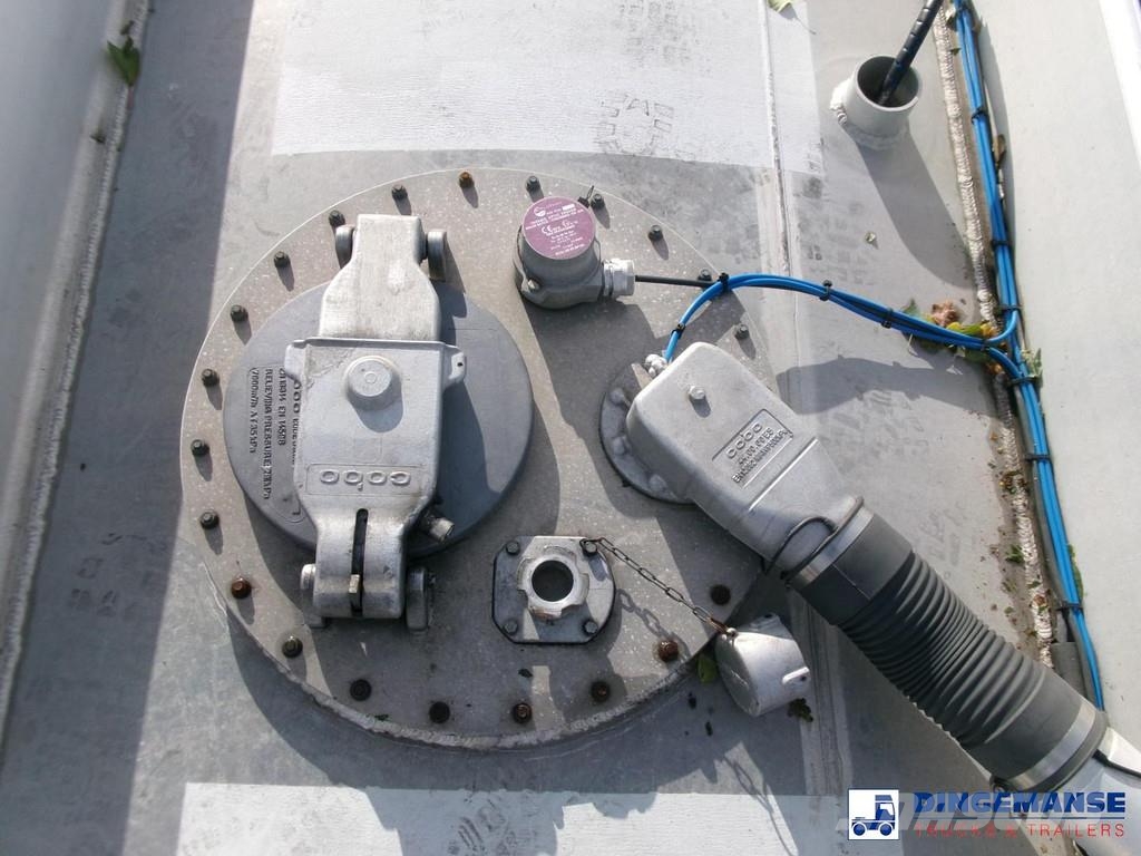 Cobo Fuel tank alu 44.7 m3 / 6 comp Semirremolques cisterna