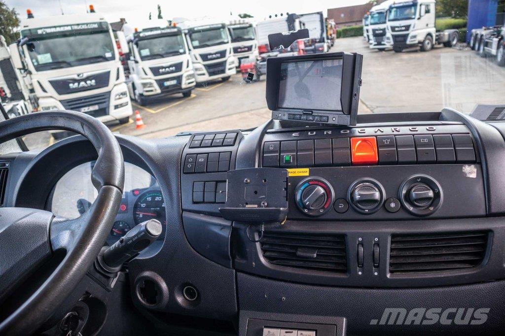 Iveco EUROCARGO 160E25 Camiones de caja de lona
