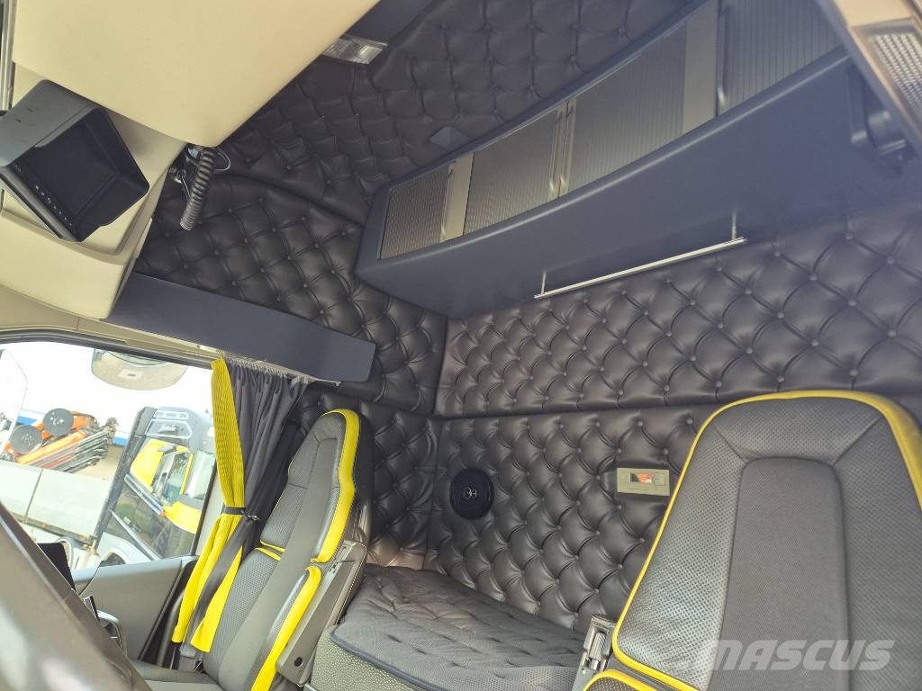 Volvo FH 16 750 10x4*6 Tractor Units