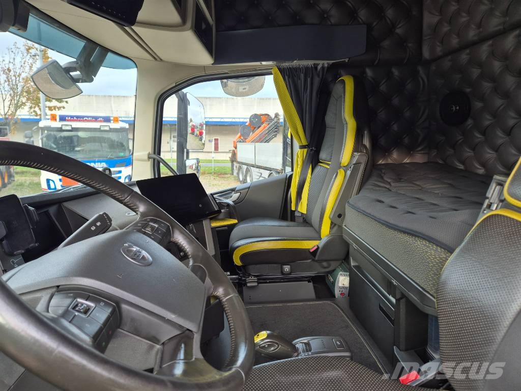 Volvo FH 16 750 10x4*6 Tractor Units