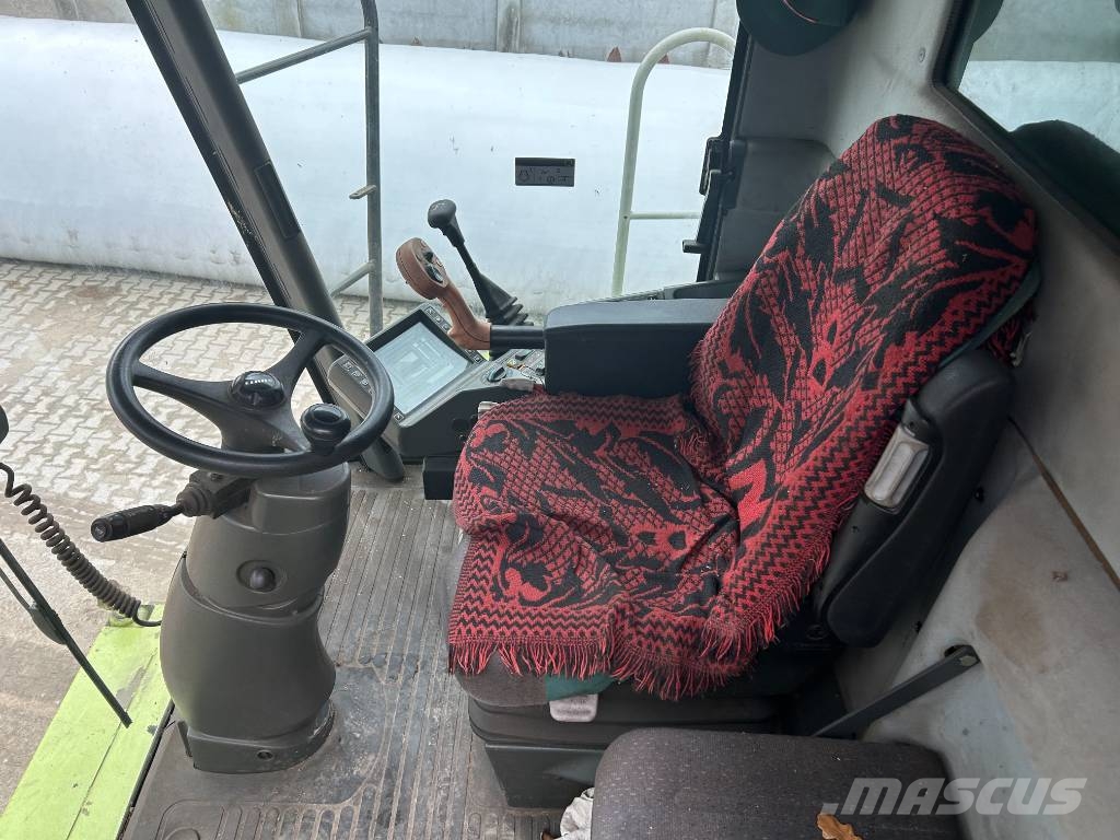 CLAAS Lexion 460 Kombinované zberacie stroje