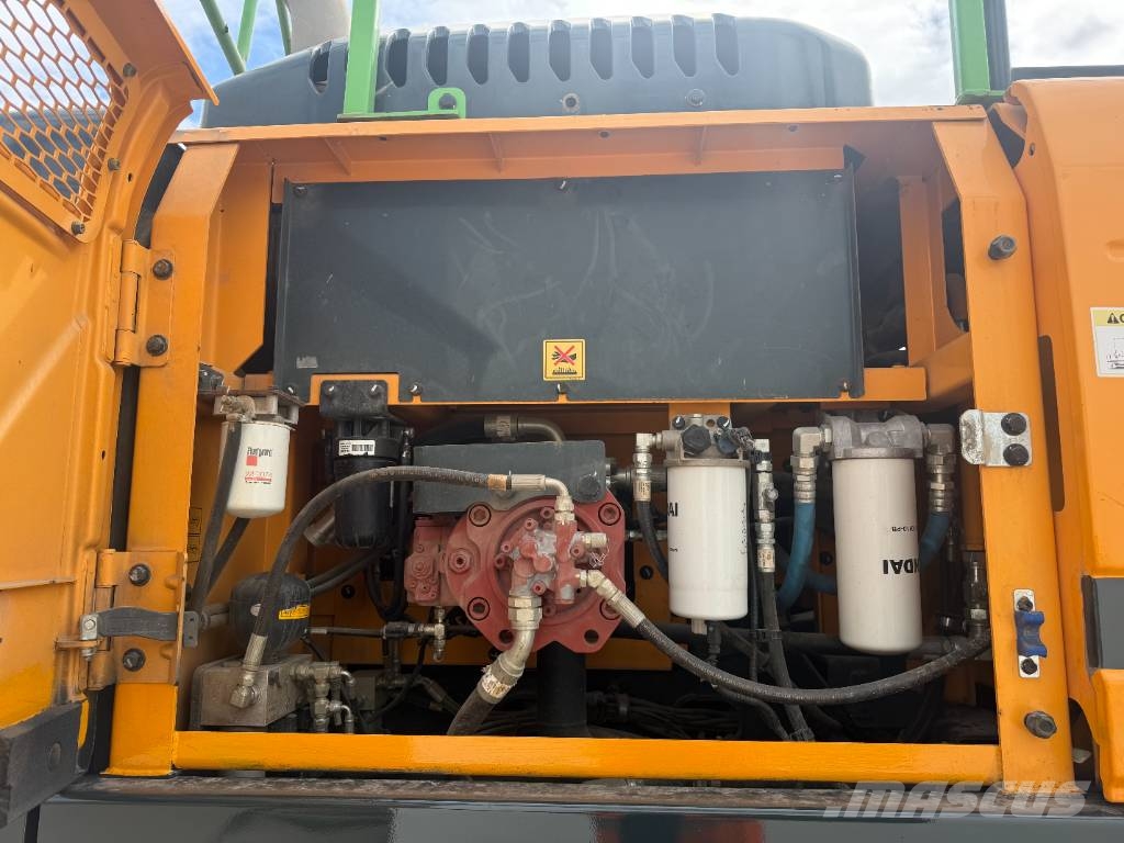 Hyundai HX 380 AL Roomikekskavaatorid