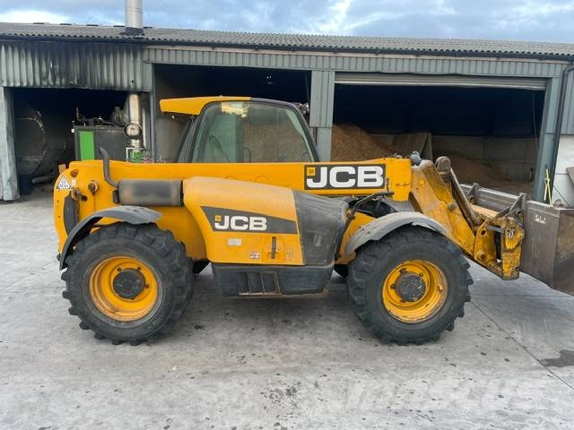 JCB 531-70 Poljoprivredni teleskopski utovarivači
