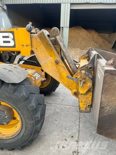 JCB 531-70 Poljoprivredni teleskopski utovarivači