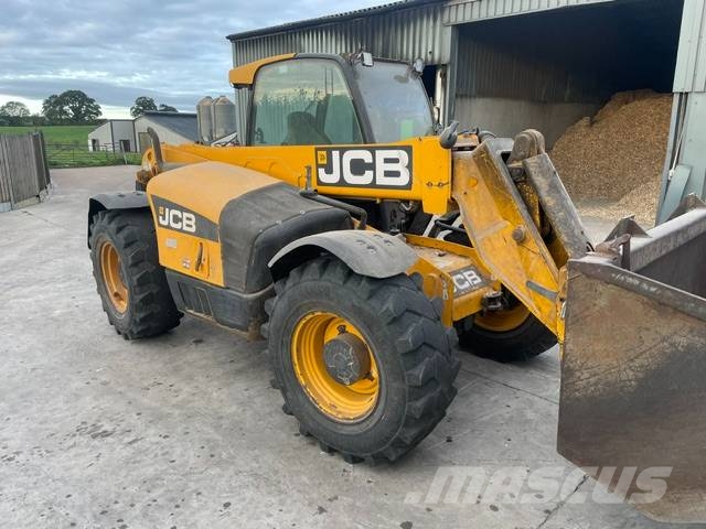 JCB 531-70 Poljoprivredni teleskopski utovarivači