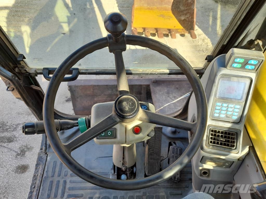 Komatsu PW200-7 Excavadoras de ruedas