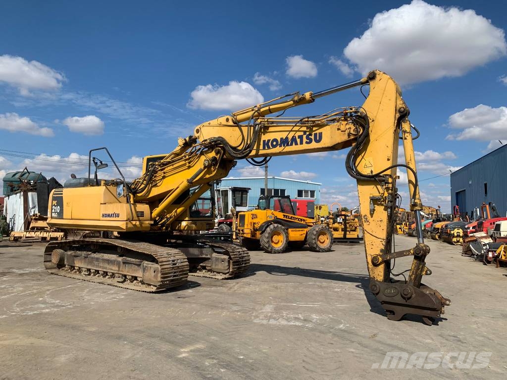 Komatsu PC 210 NLC-8 حفارات زحافة