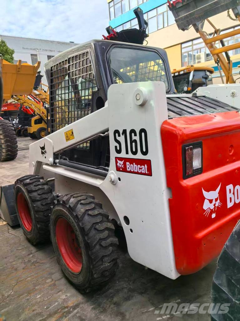 Bobcat S160 Lietoti riteņu kompaktiekrāvēji