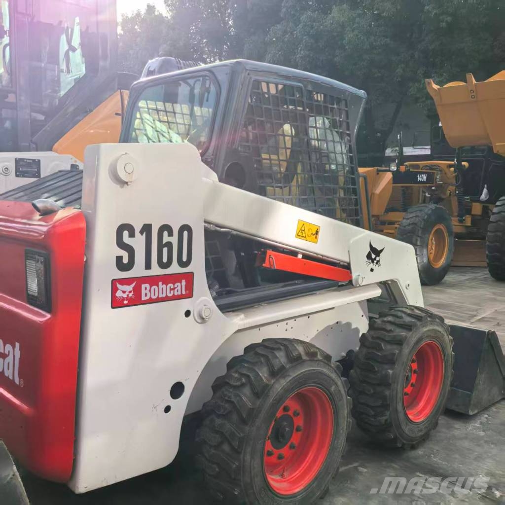 Bobcat S160 Lietoti riteņu kompaktiekrāvēji