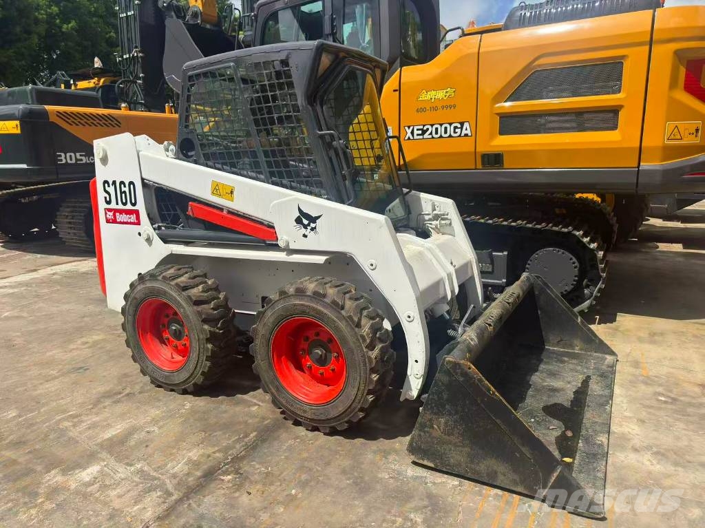 Bobcat S160 Lietoti riteņu kompaktiekrāvēji