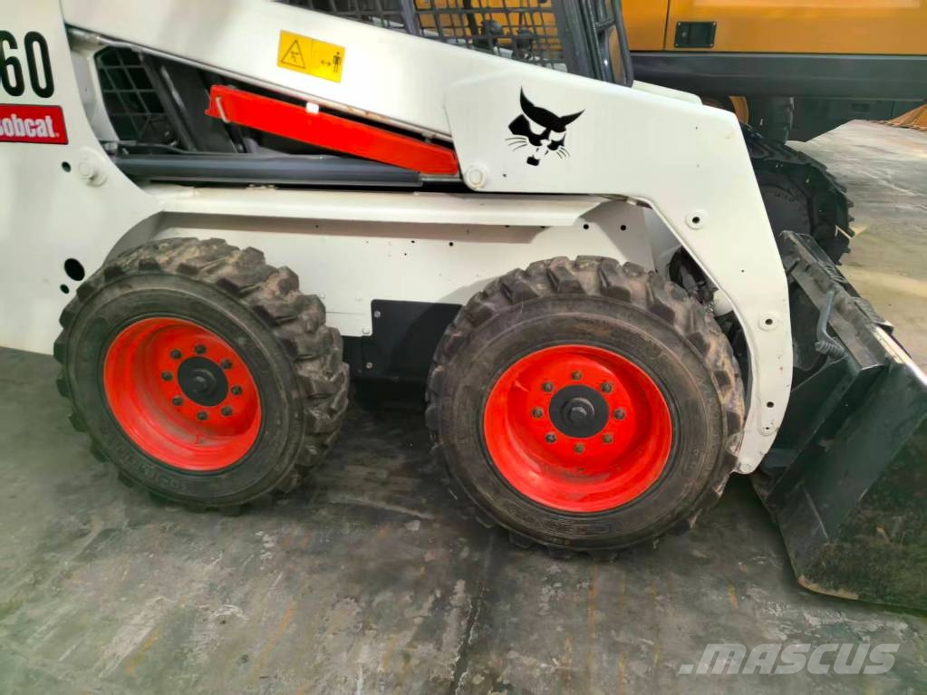 Bobcat S160 Lietoti riteņu kompaktiekrāvēji