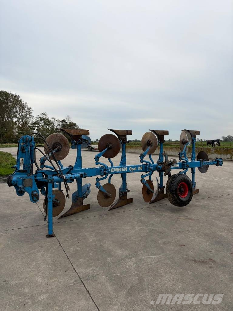 Lemken Opal 140 wentelploeg Oboustranné pluhy