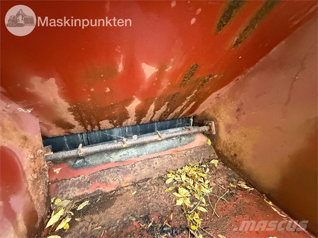 Tokvam SMA Posipači soli i peska