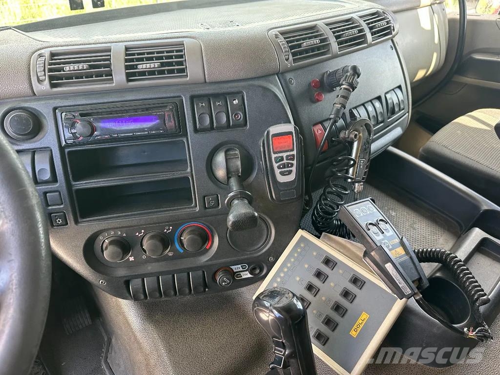 DAF CF 85.480 tractor unit 6x4, manual gearbox, steel Traktorske jedinice