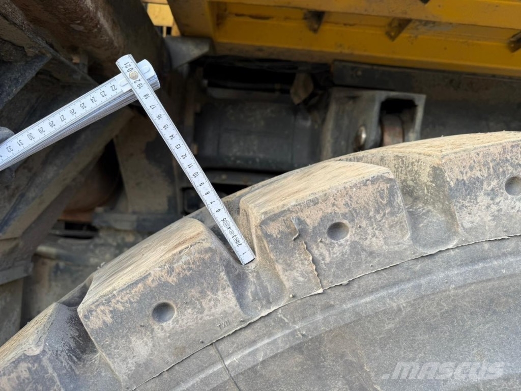 Komatsu HD405-7 Wozidła sztywnoramowe