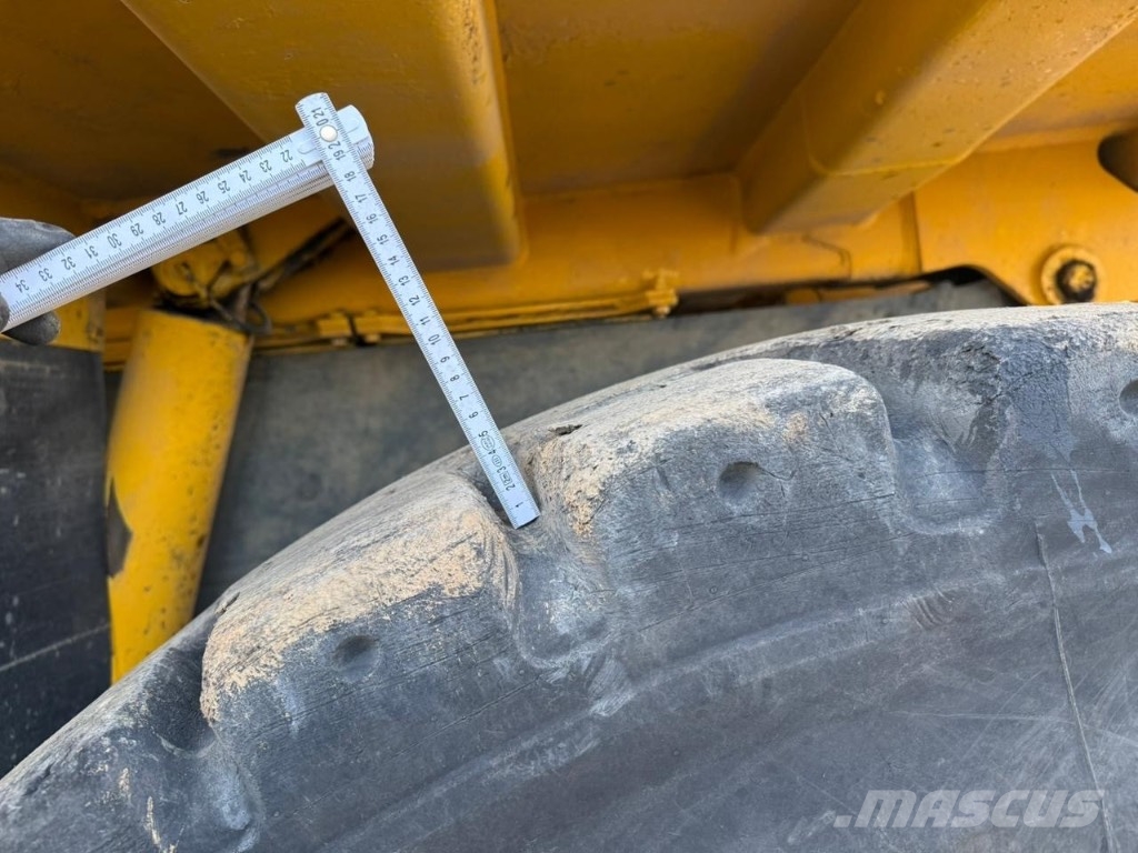 Komatsu HD405-7 Wozidła sztywnoramowe