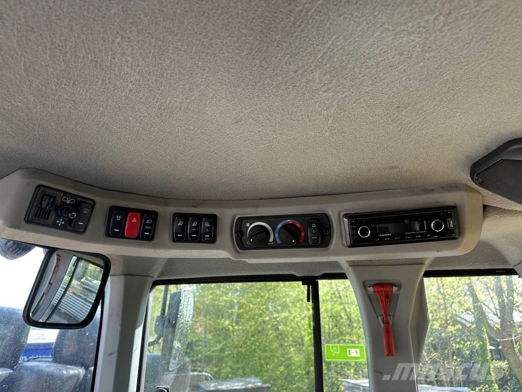 CAT 930 Колесни товарачи
