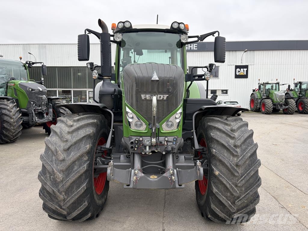 Fendt 824 VARIO PROFI + Traktory