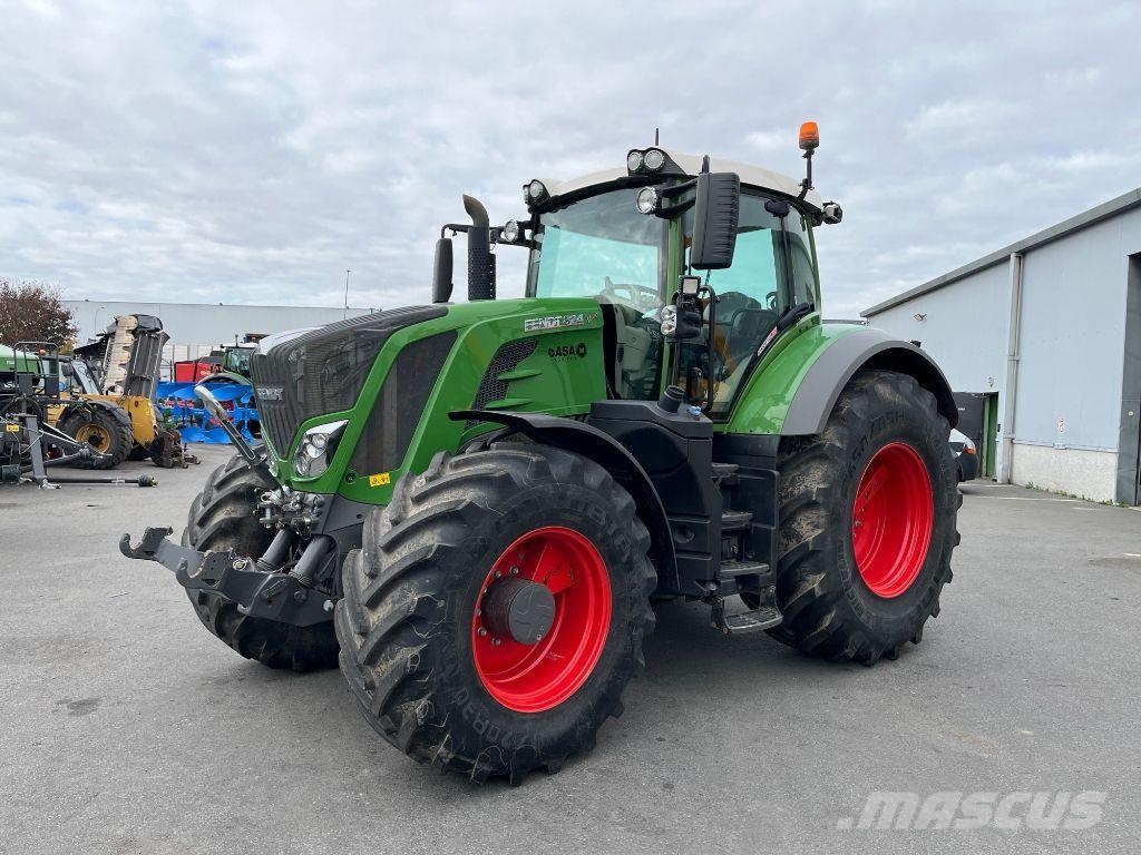 Fendt 824 VARIO PROFI + Tractoren