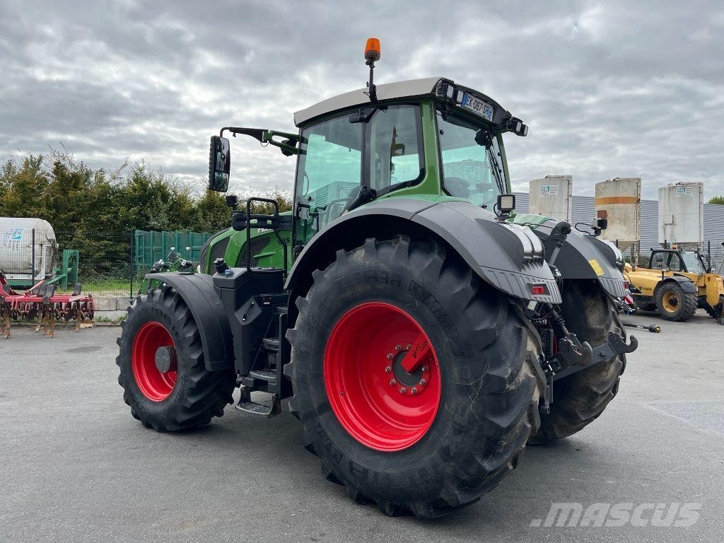 Fendt 824 VARIO PROFI + Traktoren