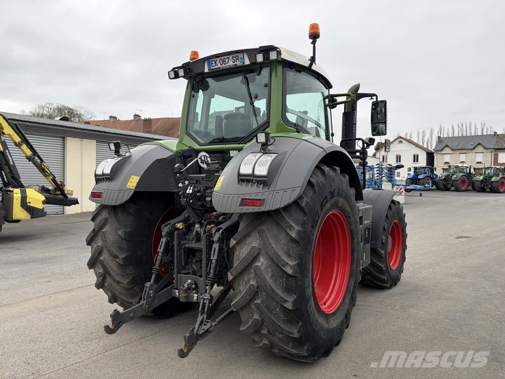 Fendt 824 VARIO PROFI + Трактори