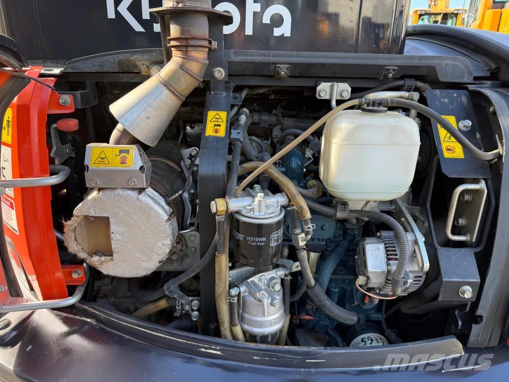 Kubota KX042 Mini bagri <7t