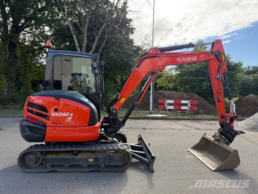 Kubota KX042 Mini bagri <7t