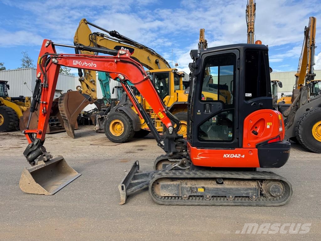 Kubota KX042 Mini bagri <7t