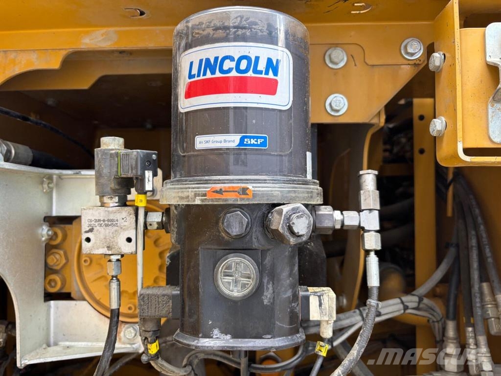 CAT 330 07C Escavatori cingolati